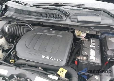 2012 Chrysler Town & Country Touring-L из США, поврежденный, VIN 2C4RC1CG0CR411342